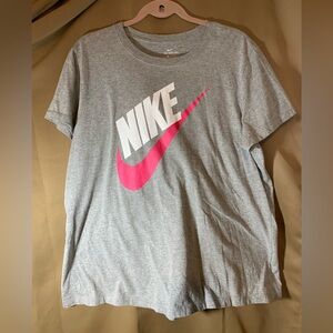 Men’s Nike Gray T-Shirt with Pink Logo size XXL.